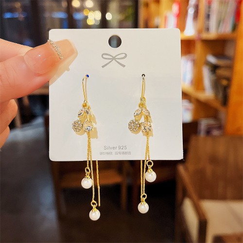 New Cherry Ear Line High-end Fairy Tassel Long Earrings Korean Style Temperament Internet Celebrity Versatile Pearl Earrings for Women