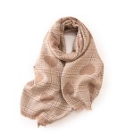 Scarf for women, high-end love print, mid-length warm autumn and winter scarf, new winter fashion commuting scarf for women