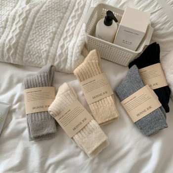 Wool socks for women in autumn and winter mid-tube thickened with velvet to keep warm Japanese solid color thick strips winter cashmere pile stockings